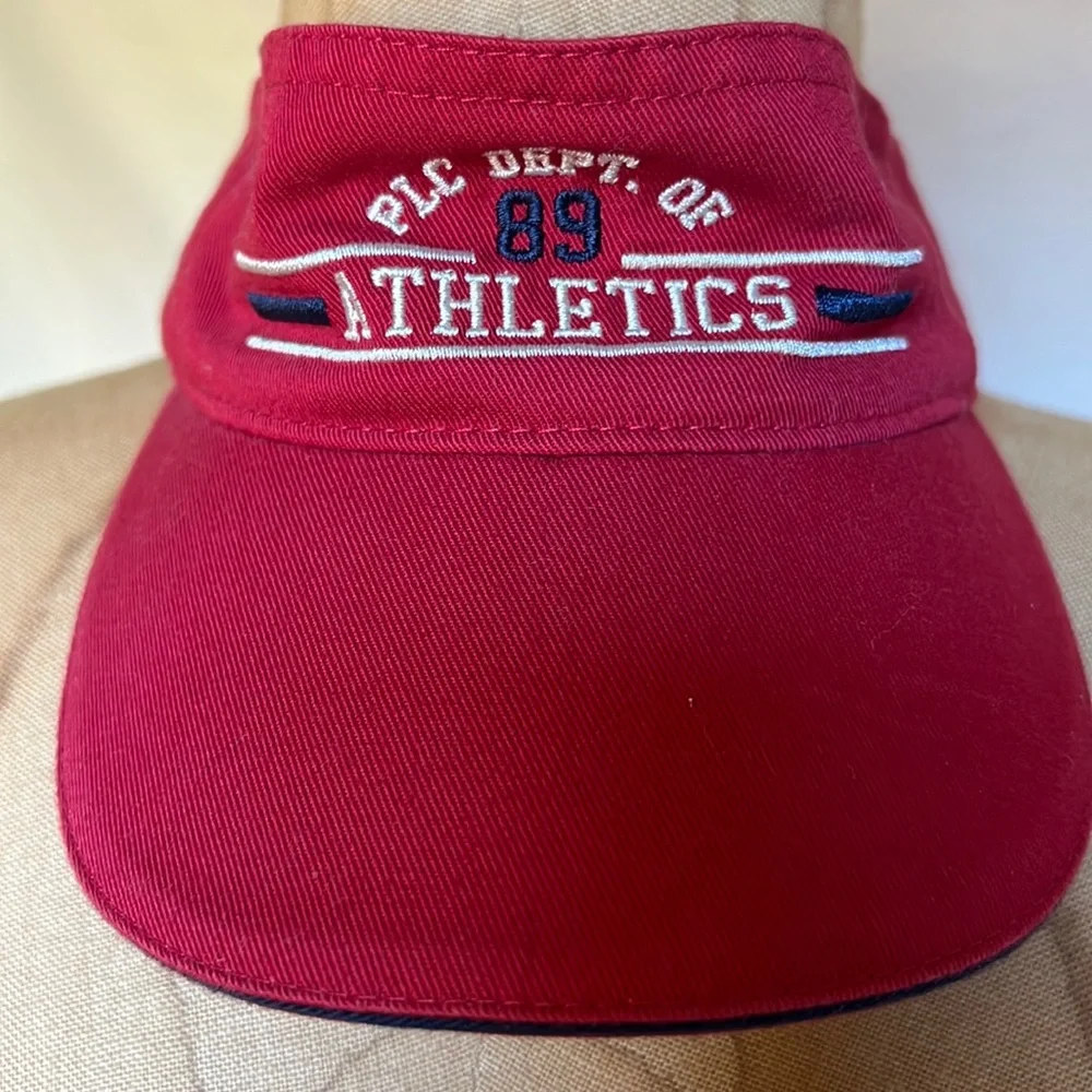 EUC The Children’s Place Boys size 10/14 visor red & navy blue